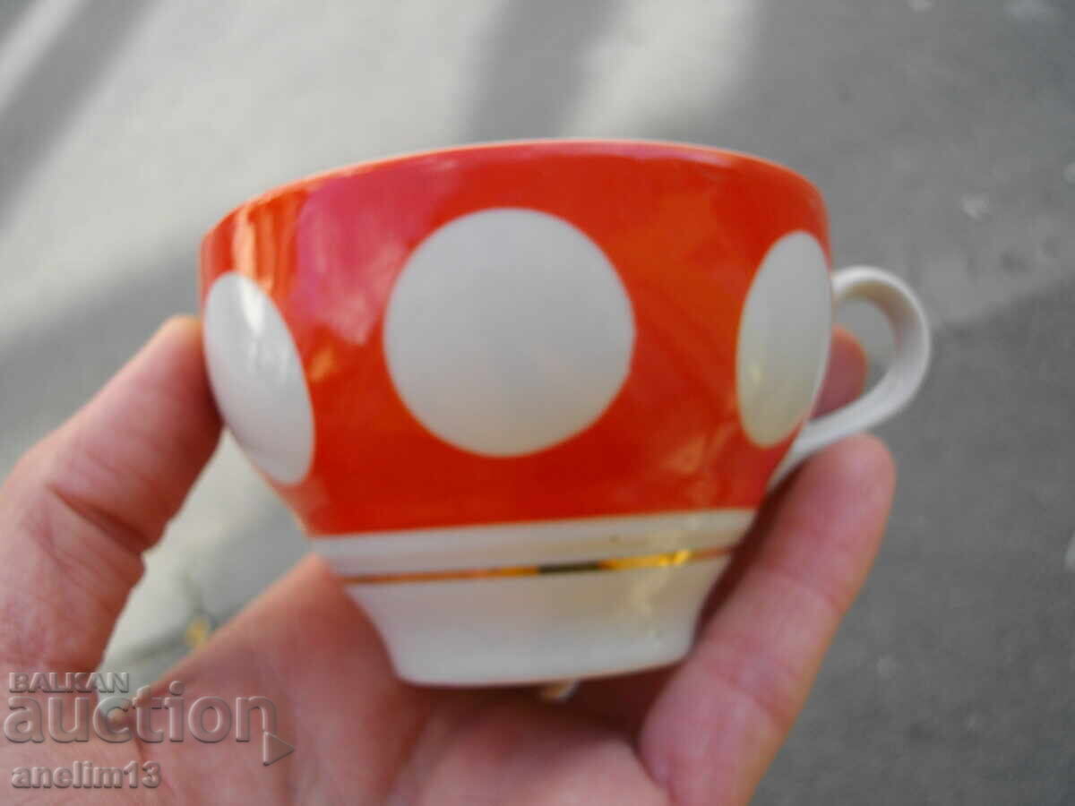 OLD RUSSIAN PORCELAIN CUP FOR TEA OR COFFEE USSR - 6 OLD RUSSIAN PORCELAIN CUP FOR TEA OR COFFEE USSR - 6