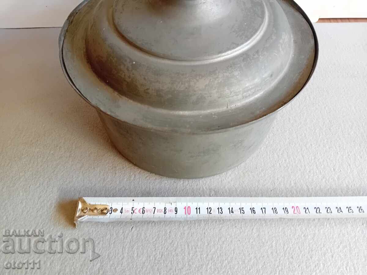 OLD COPPER POT with price 50.00 BGN | € 25.56 OLD COPPER POT with price 50.00 BGN | € 25.56