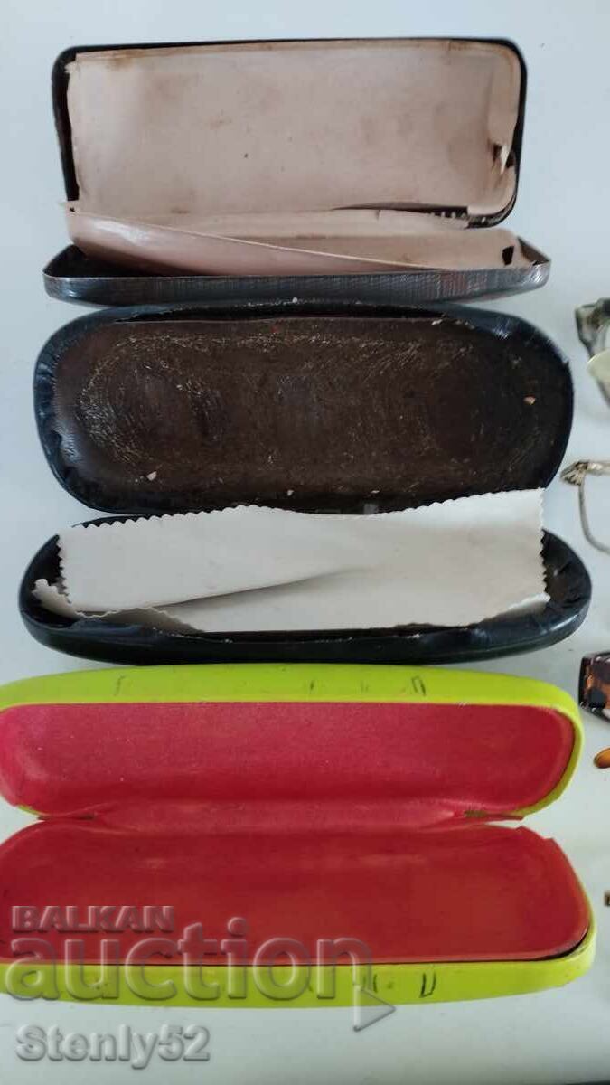 Old metal, hard cases for glasses and eyeglasses, frames with price 15.00 BGN | € 7.67