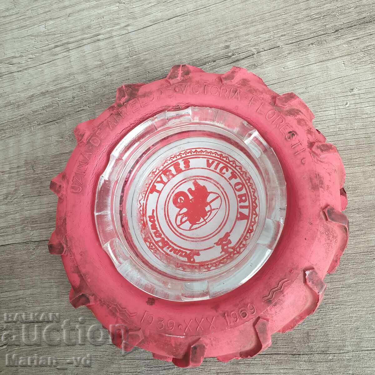 Glass retro collection - ashtray VICTORIA 1969 - 6 Glass retro collection - ashtray VICTORIA 1969 - 6