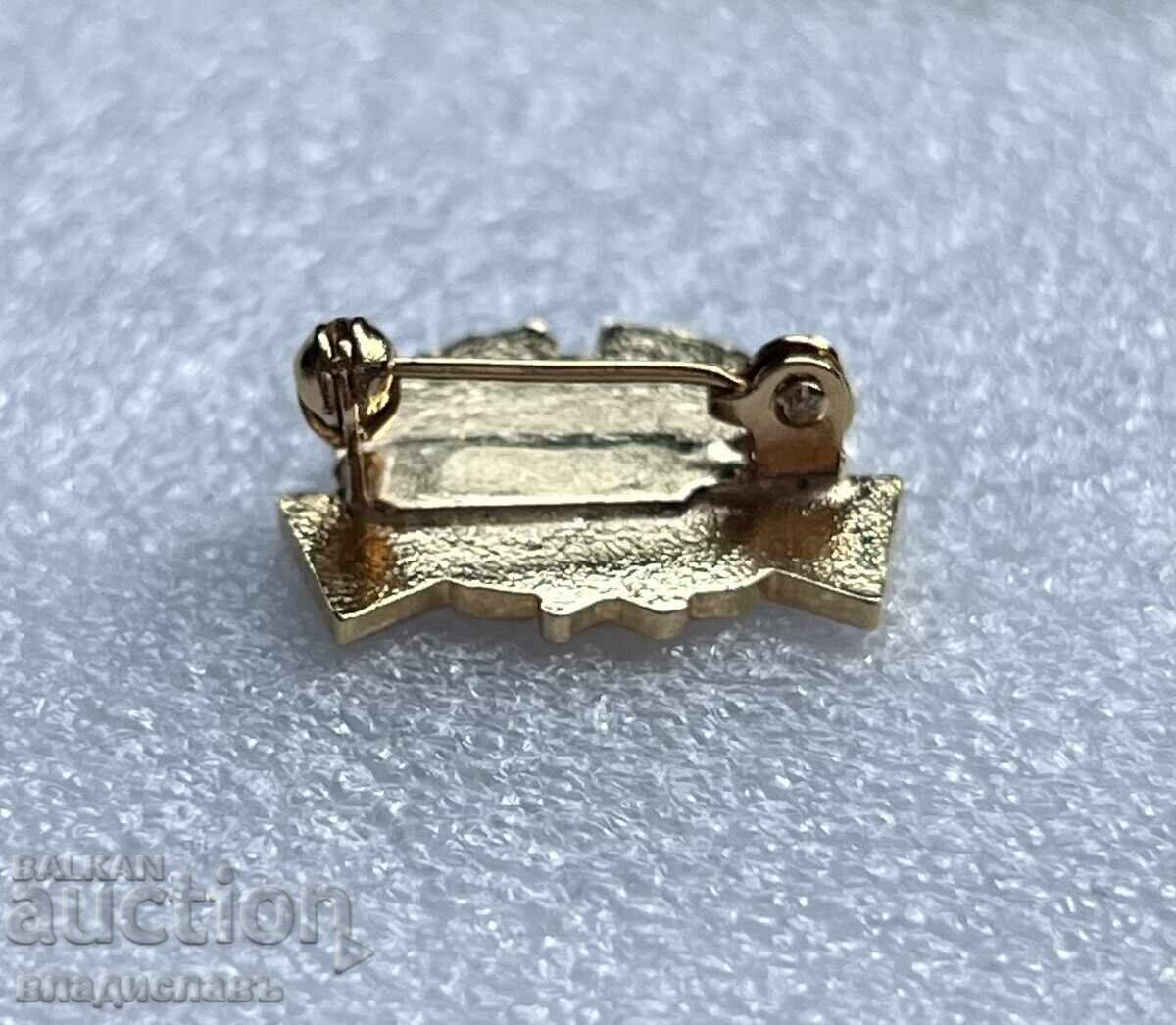 Ecuson fotbal - 100 de ani LEVSKI SOFIA 1914 - 2014 cu preț 195.00 BGN | € 99.70 Ecuson fotbal - 100 de ani LEVSKI SOFIA 1914 - 2014 cu preț 195.00 BGN | € 99.70