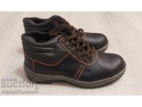 Pantofi noi pentru barbati marimea 45