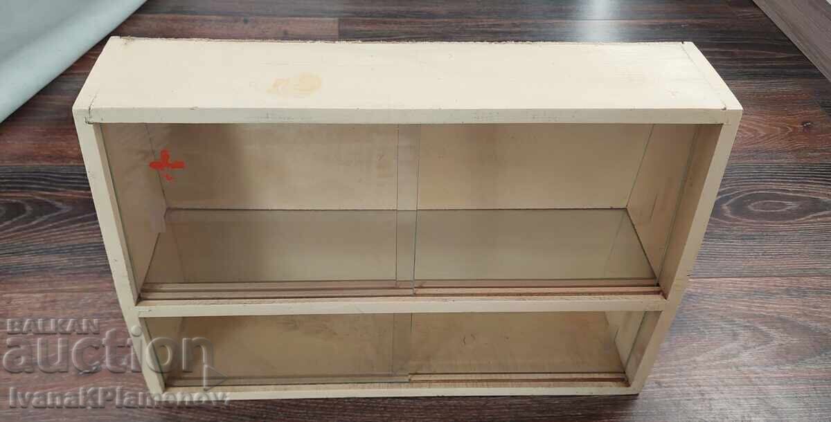 Аптечка от соца за колекционери с цена € 20.00 | 39.12 лв.