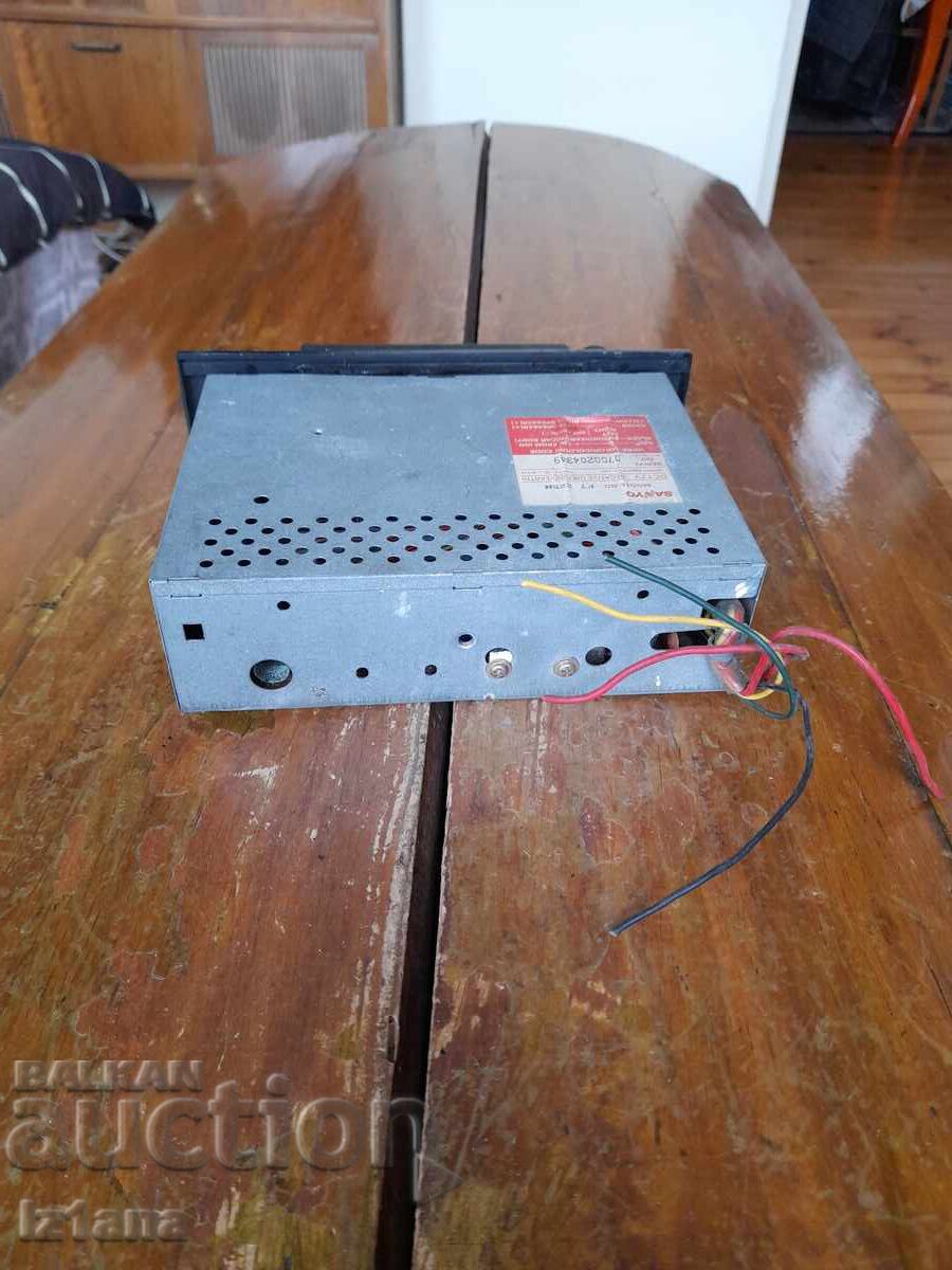 Old car radio, radio cassette player SANYO - 5 Old car radio, radio cassette player SANYO - 5