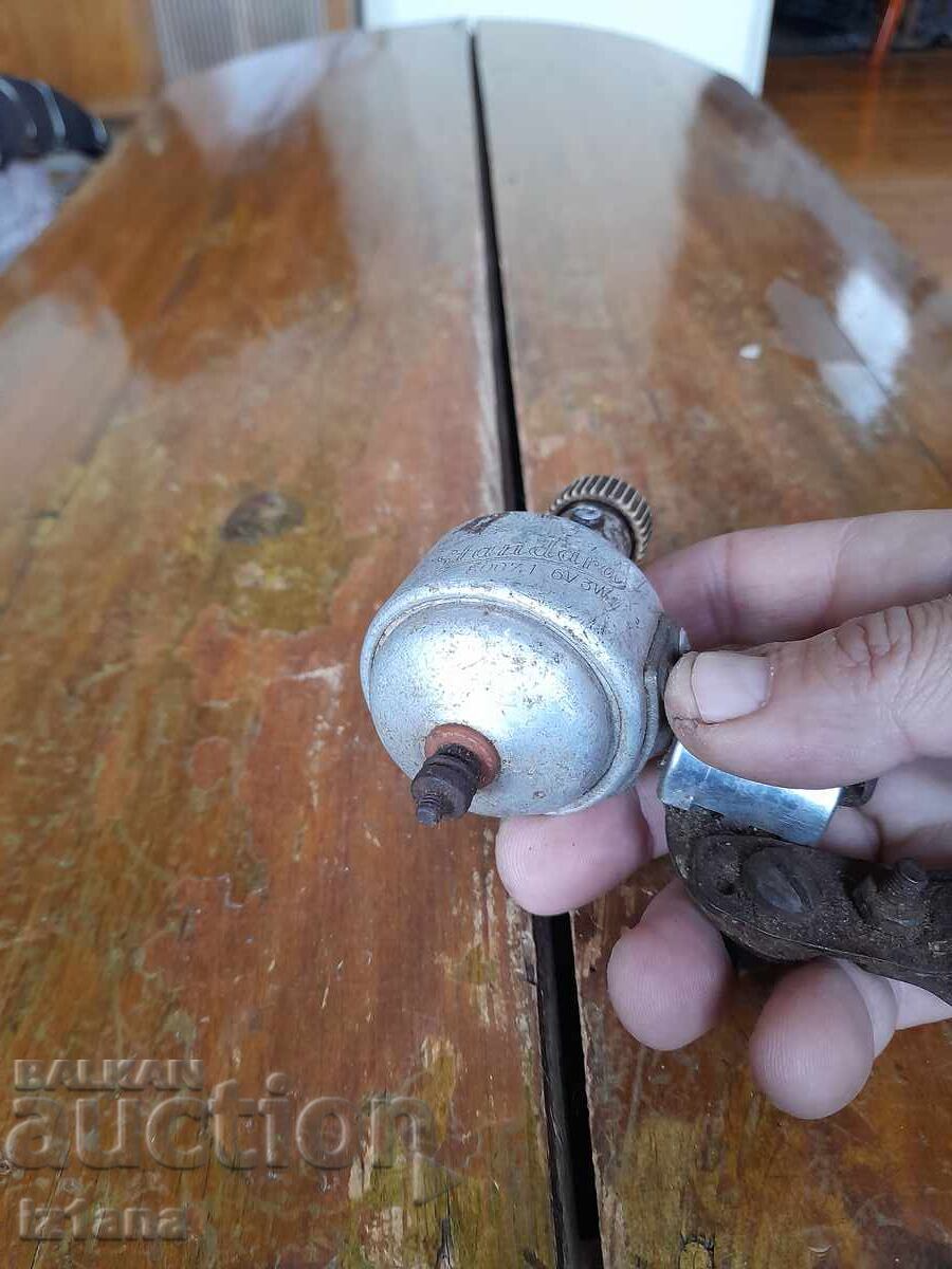 Delivery of Old bicycle dynamo Standard Delivery of Old bicycle dynamo Standard