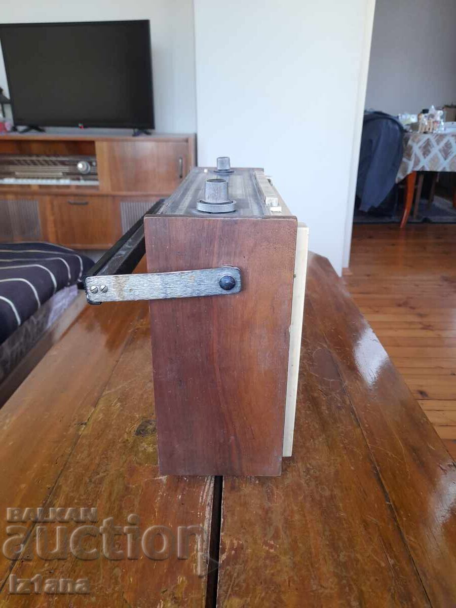 Delivery of Old radio, radio receiver Riga, Riga 103 Delivery of Old radio, radio receiver Riga, Riga 103