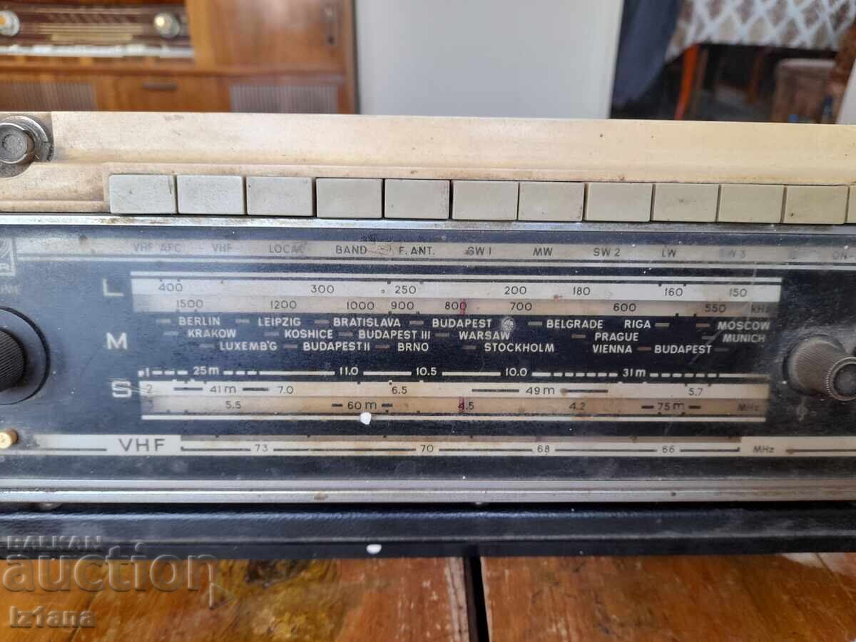 Old radio, radio receiver Riga, Riga 103 - 6 Old radio, radio receiver Riga, Riga 103 - 6