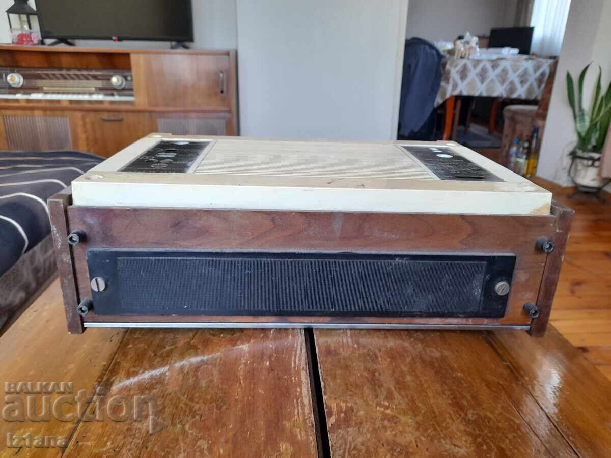 Old radio, radio receiver Riga, Riga 103 - 7 Old radio, radio receiver Riga, Riga 103 - 7