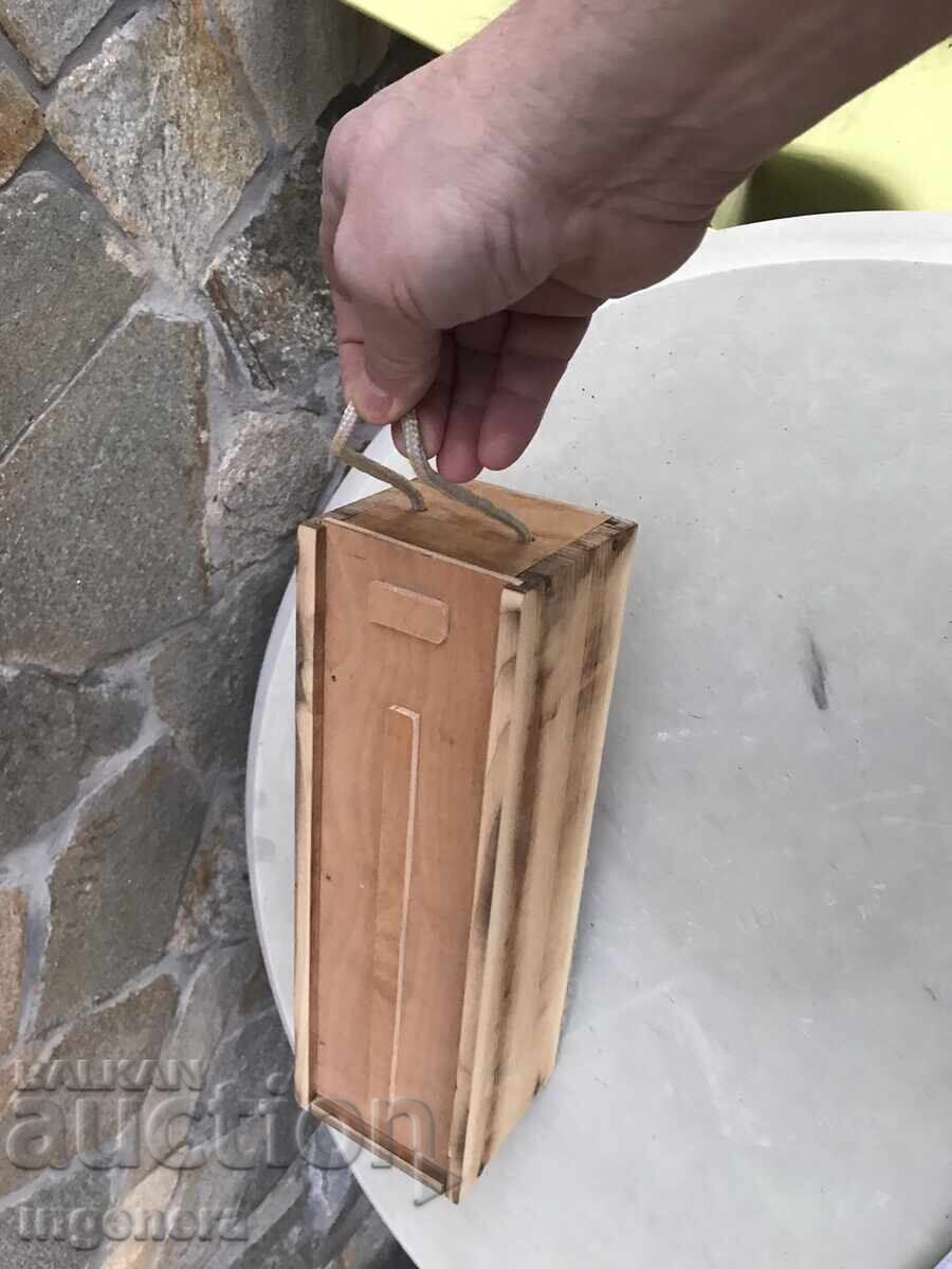 Delivery of TOOL BOX CHEST CHEST FOR TOOLS PARTS OR ETC. WOOD Delivery of TOOL BOX CHEST CHEST FOR TOOLS PARTS OR ETC. WOOD