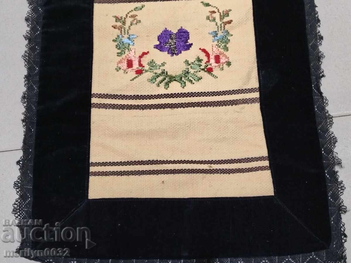 Vintage handmade apron with price 99.00 BGN | € 50.62 Vintage handmade apron with price 99.00 BGN | € 50.62