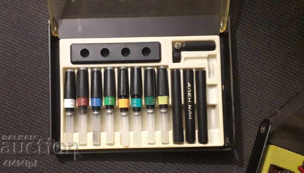 Δημοπρασία Σετ σχεδιαστηρίων