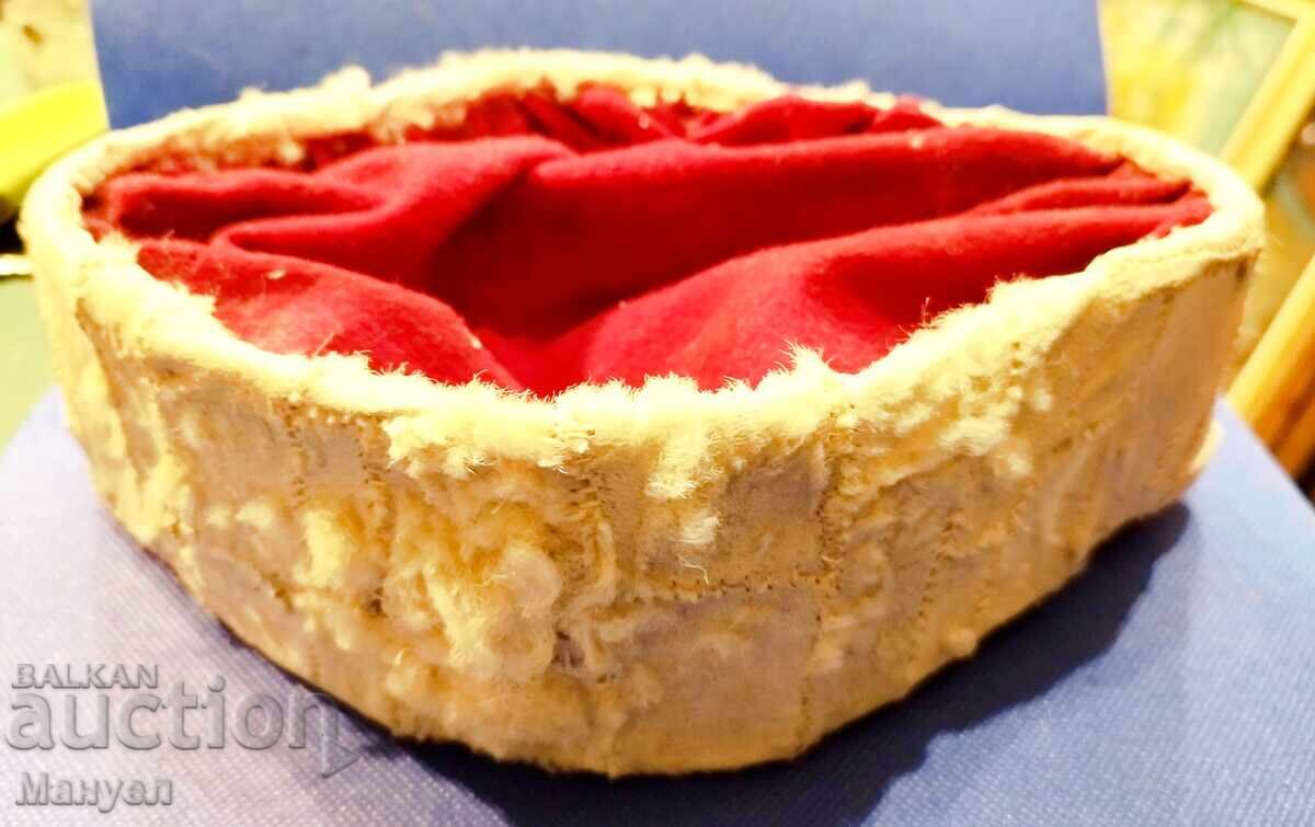 Old kalpak of the "Yunak" Society, Kingdom of Bulgaria with price 70.00 BGN | € 35.79 Old kalpak of the "Yunak" Society, Kingdom of Bulgaria with price 70.00 BGN | € 35.79