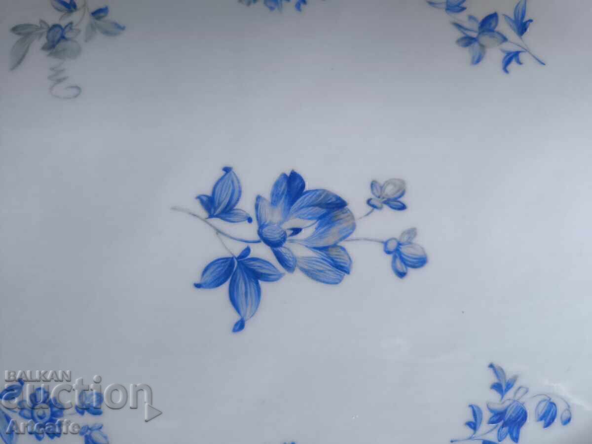 Oval Meissen Plate - 6 Oval Meissen Plate - 6