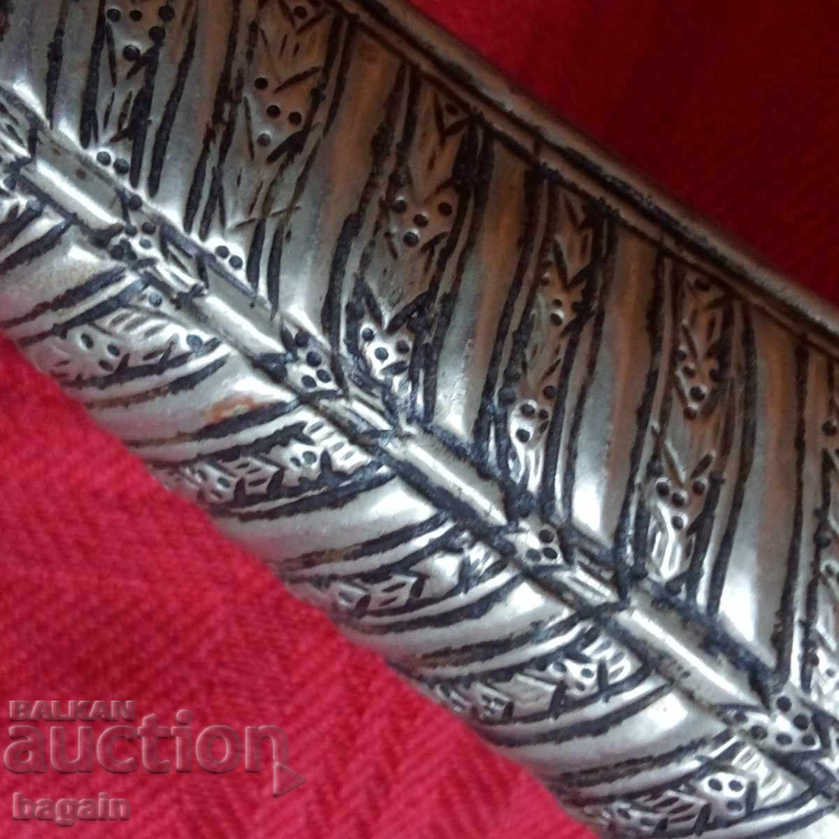 Kama, Yataghan, Kania