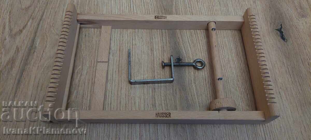 Auction  Retro children's weaving loom for connoisseurs