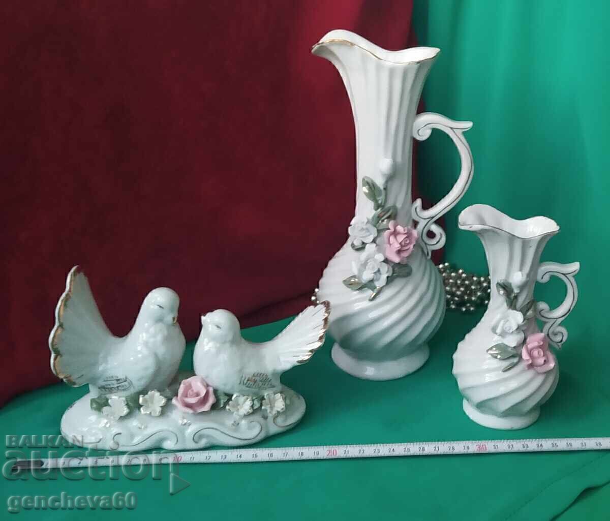 LOT DE PORȚELAN Două porumbei și vaze frumoase cu preț € 35.00 | 68.45 BGN LOT DE PORȚELAN Două porumbei și vaze frumoase cu preț € 35.00 | 68.45 BGN