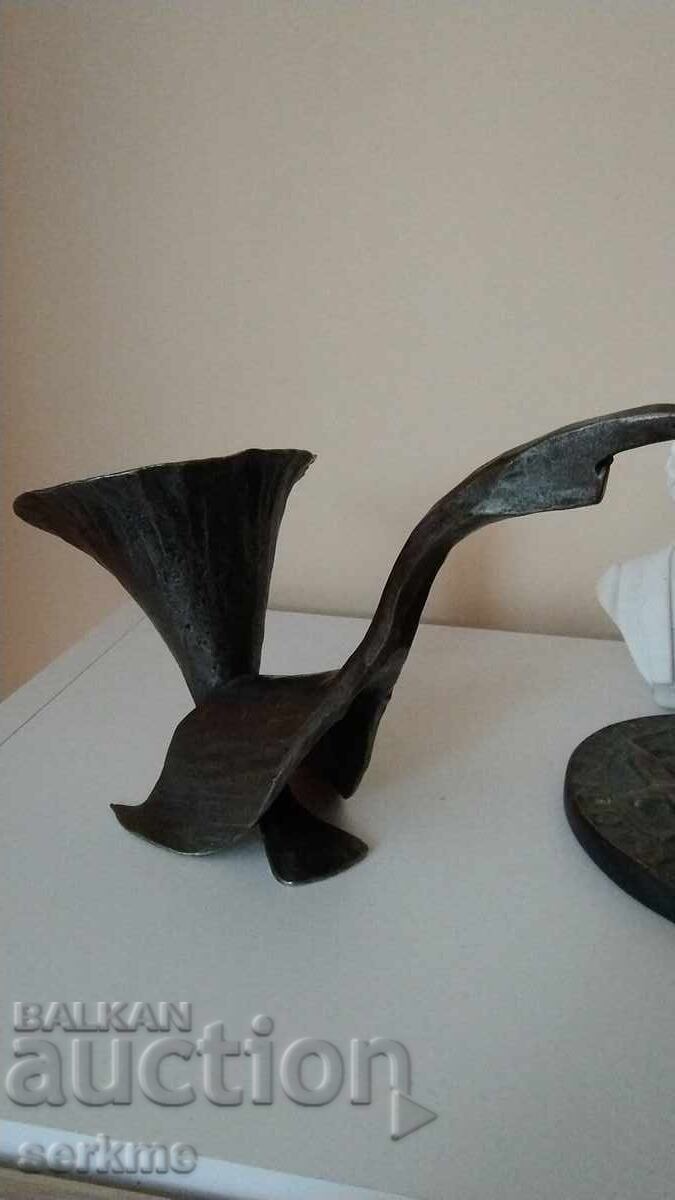 Delivery of Metal figure