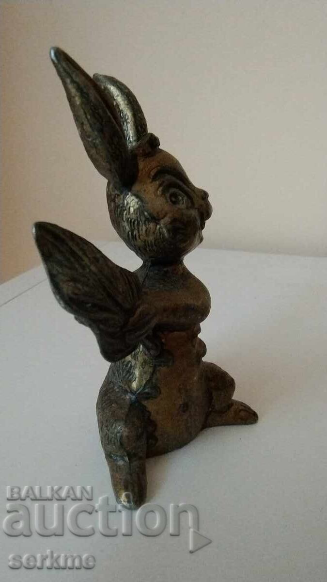 Figura de metal cu preț 30.00 BGN | € 15.34