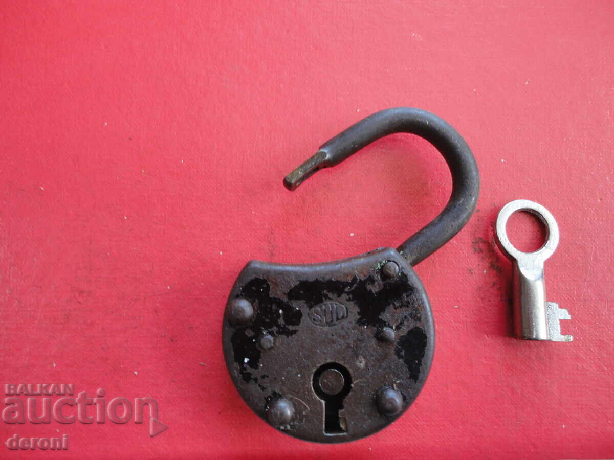 Auction  Antique German Padlock with Key, Sul 11