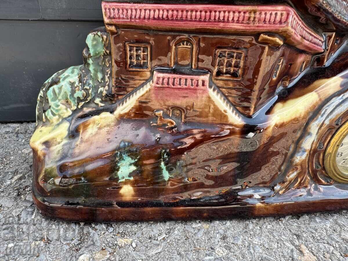 Licitație Ceas ceramic mecanic vechi, casă vilă pentru șemineu Licitație Ceas ceramic mecanic vechi, casă vilă pentru șemineu