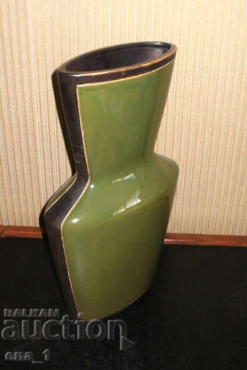 Original large Vietnamese vase/vessel for dried flowers