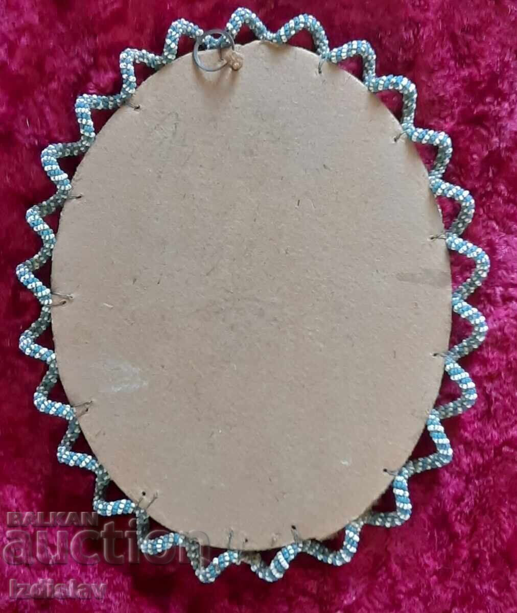 Delivery of Austrian religious frame with beads