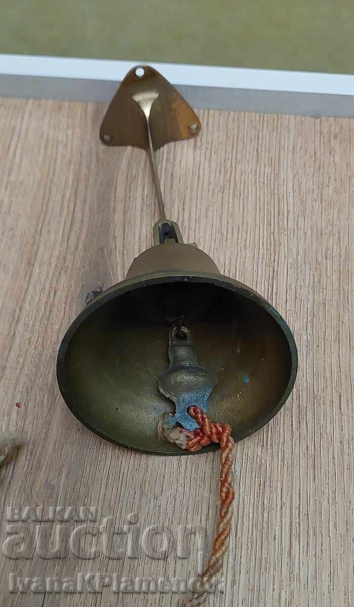 Clopot de bronz pentru cunoscători - 6 Clopot de bronz pentru cunoscători - 6