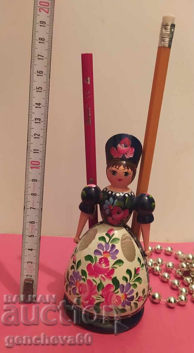 ΠΑΡΑΔΟΣΙΑΚΗ Ξύλινη Κούκλα Μολυβοθήκη με τιμή 15.00 BGN | € 7.67 ΠΑΡΑΔΟΣΙΑΚΗ Ξύλινη Κούκλα Μολυβοθήκη με τιμή 15.00 BGN | € 7.67