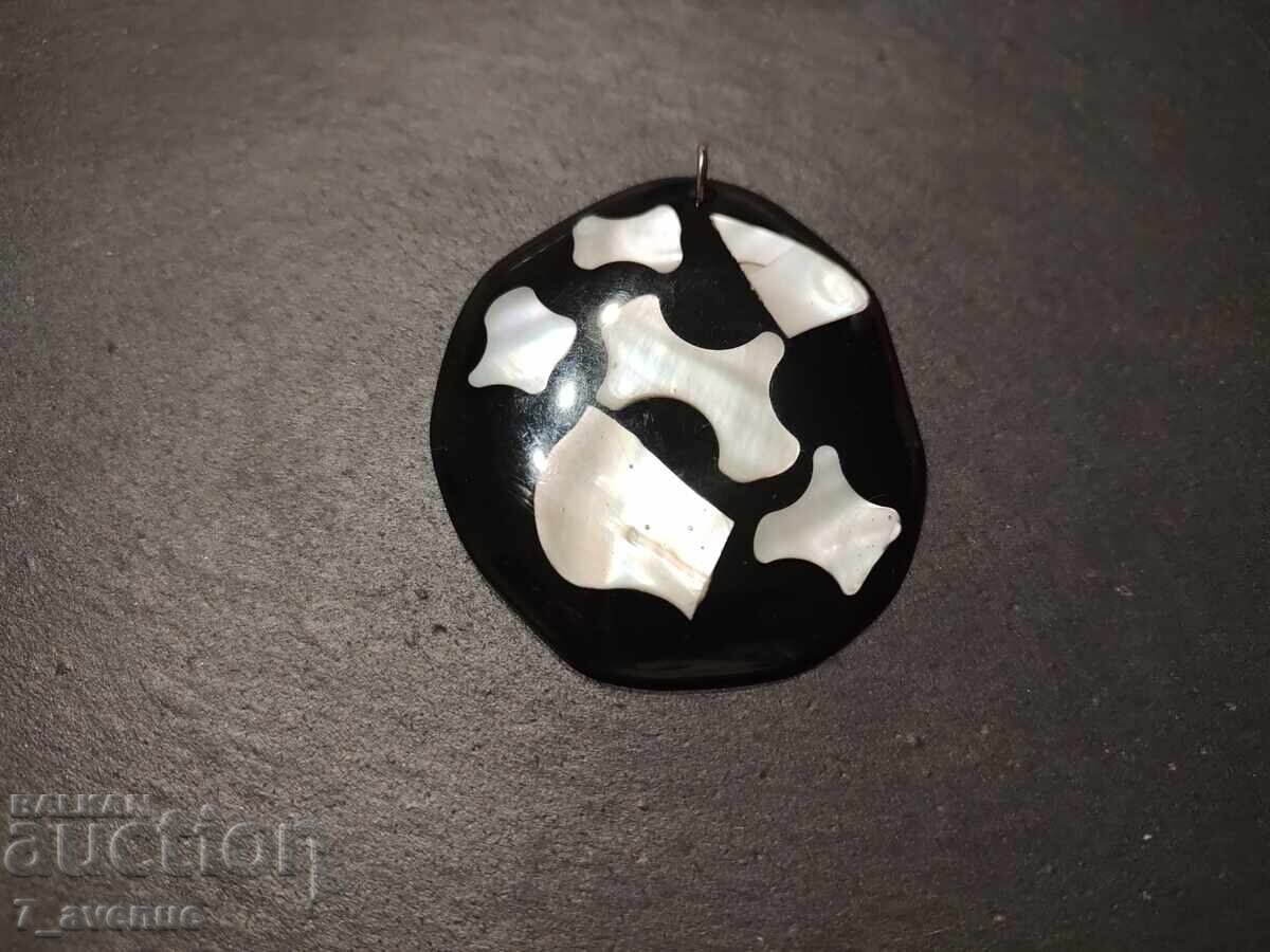 Necklace, pendant for a necklace, ART, with mother-of-pearl, 22.03.2025 with price 99.00 BGN | € 50.62 Necklace, pendant for a necklace, ART, with mother-of-pearl, 22.03.2025 with price 99.00 BGN | € 50.62