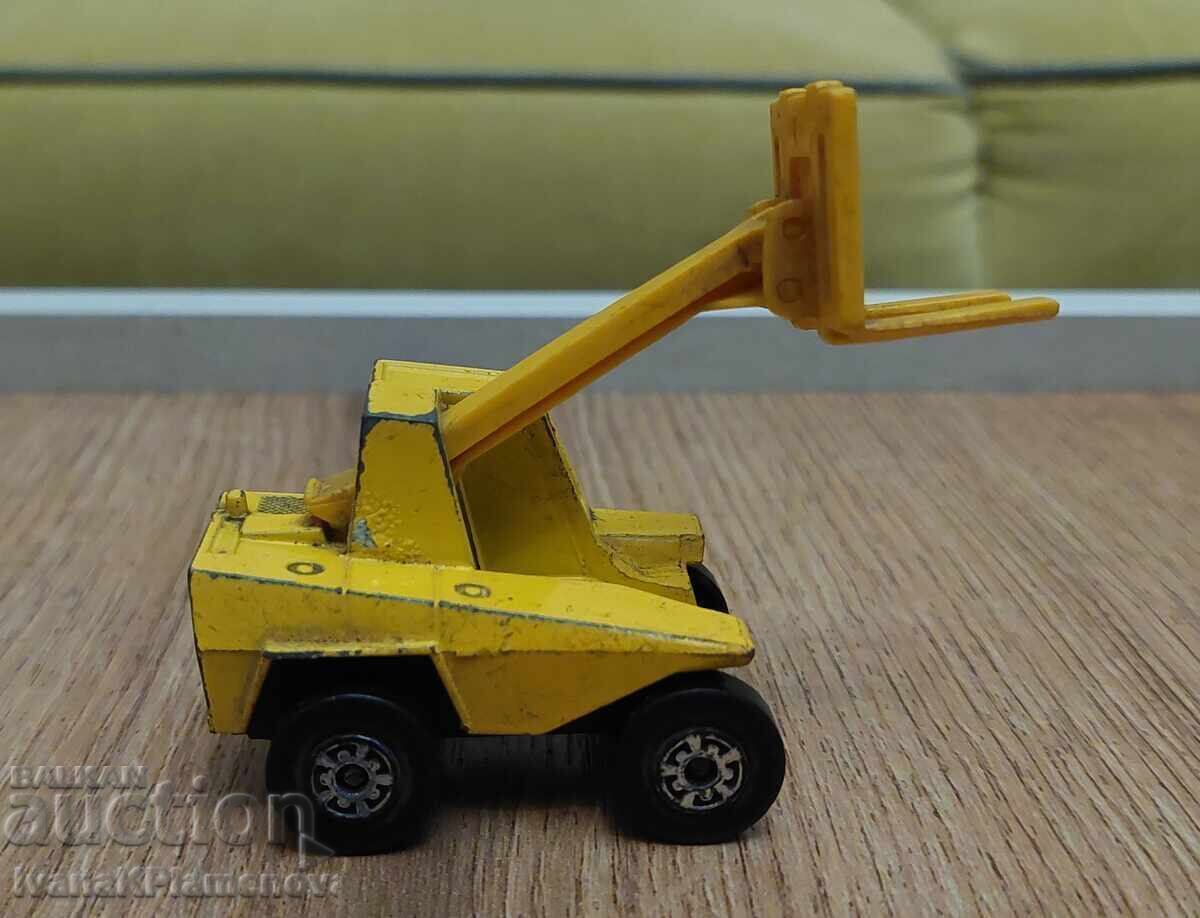 Trolley metal for collectors with price 10.00 BGN | € 5.11 Trolley metal for collectors with price 10.00 BGN | € 5.11