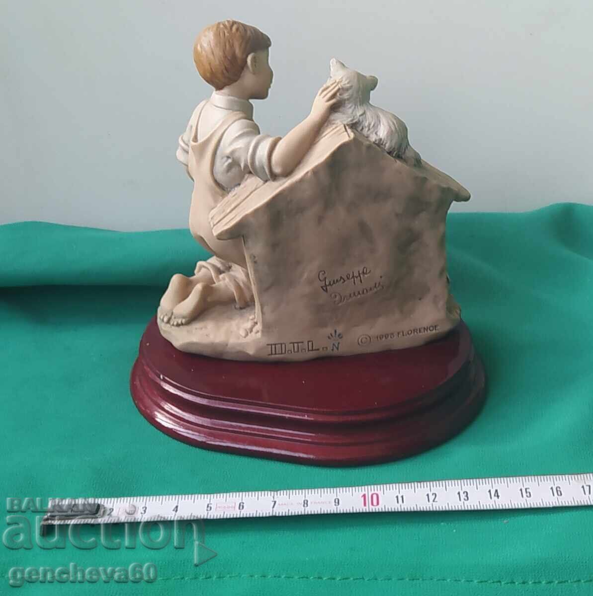 Licitație Statuetă Giuseppe Armani Capodimonte semnătură, ștampilă