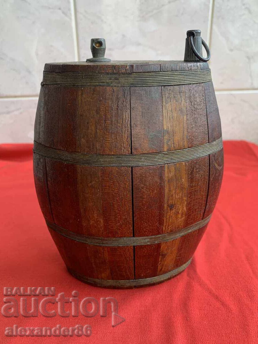 Old wooden pavur with price 60.00 BGN | € 30.68 Old wooden pavur with price 60.00 BGN | € 30.68