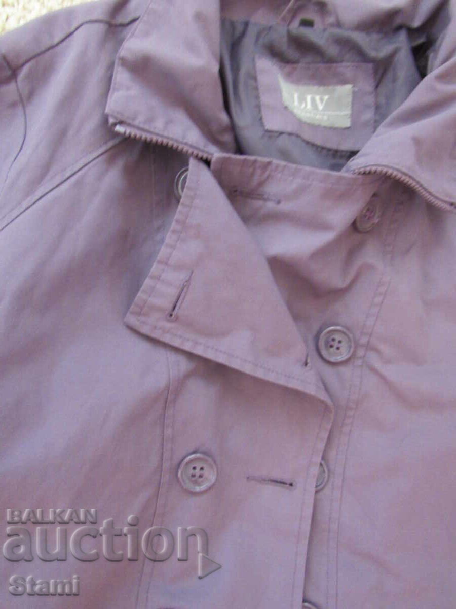 Delivery of Trench coat, purple color, LIV size 46 Delivery of Trench coat, purple color, LIV size 46