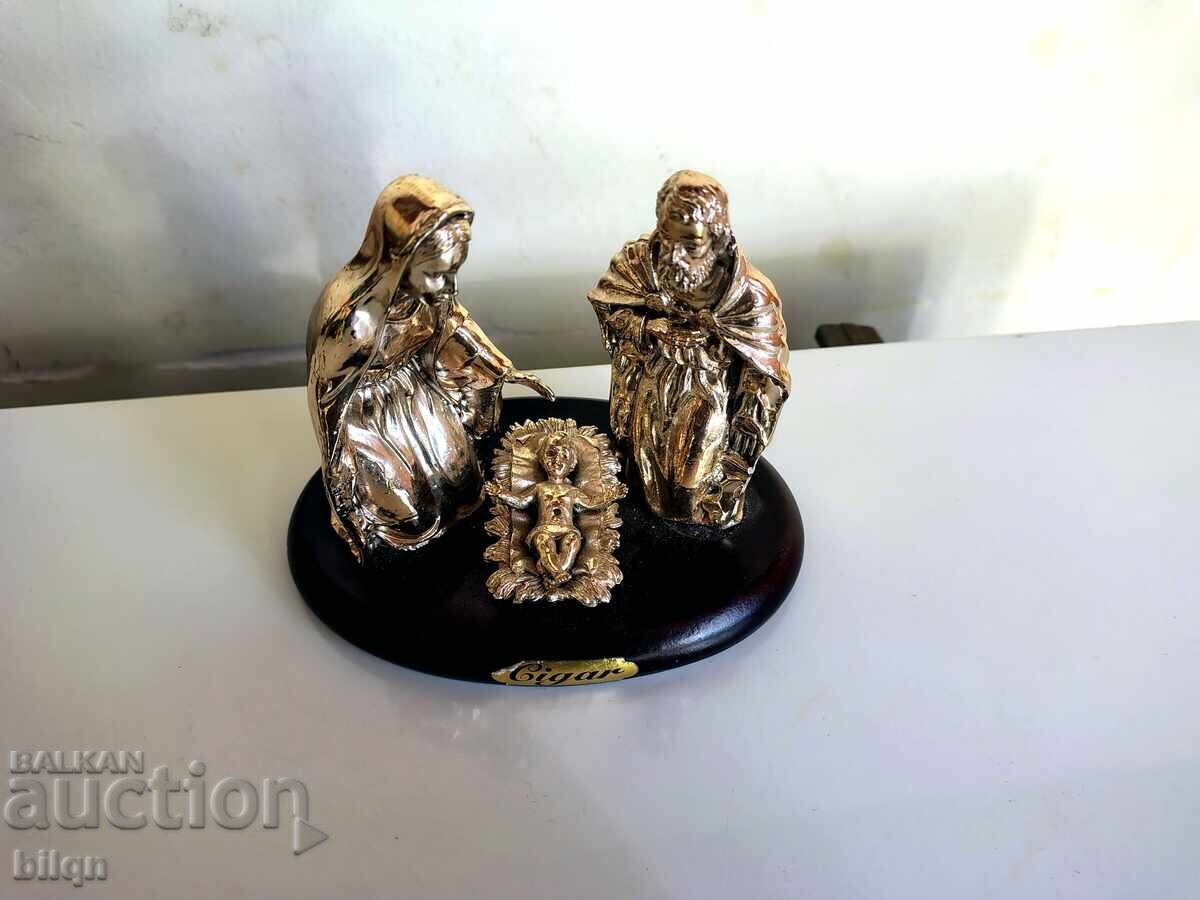 Уникално Красива Посребрена Фигура-Рождество Христово с цена 54.58 лв. | € 27.91 Уникално Красива Посребрена Фигура-Рождество Христово с цена 54.58 лв. | € 27.91