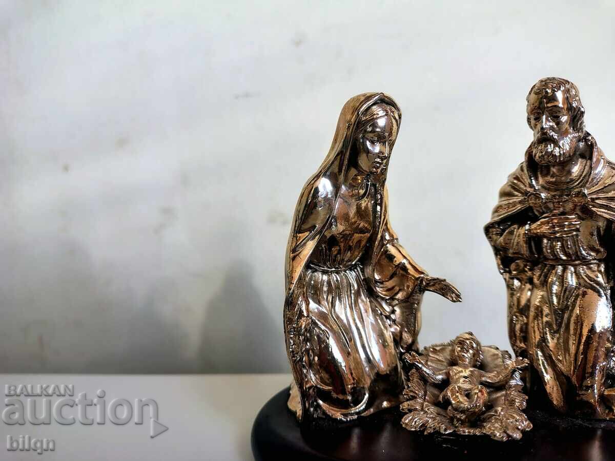 Аукцион Уникално Красива Посребрена Фигура-Рождество Христово Аукцион Уникално Красива Посребрена Фигура-Рождество Христово