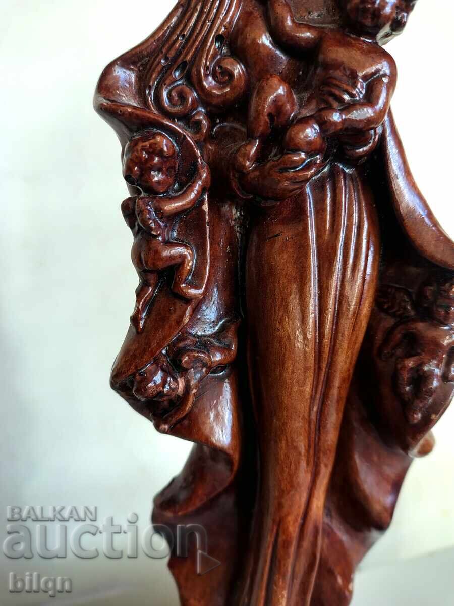 Auction  Beautiful Old Wooden Statuette - Mother With Children