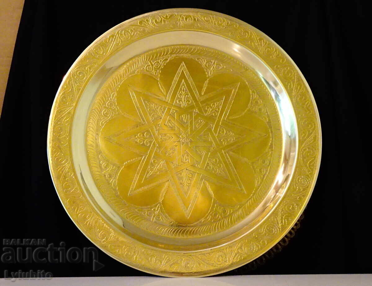 Auction Bronze Tray 40 cm, 1.4 kg, ornaments Auction Bronze Tray 40 cm, 1.4 kg, ornaments