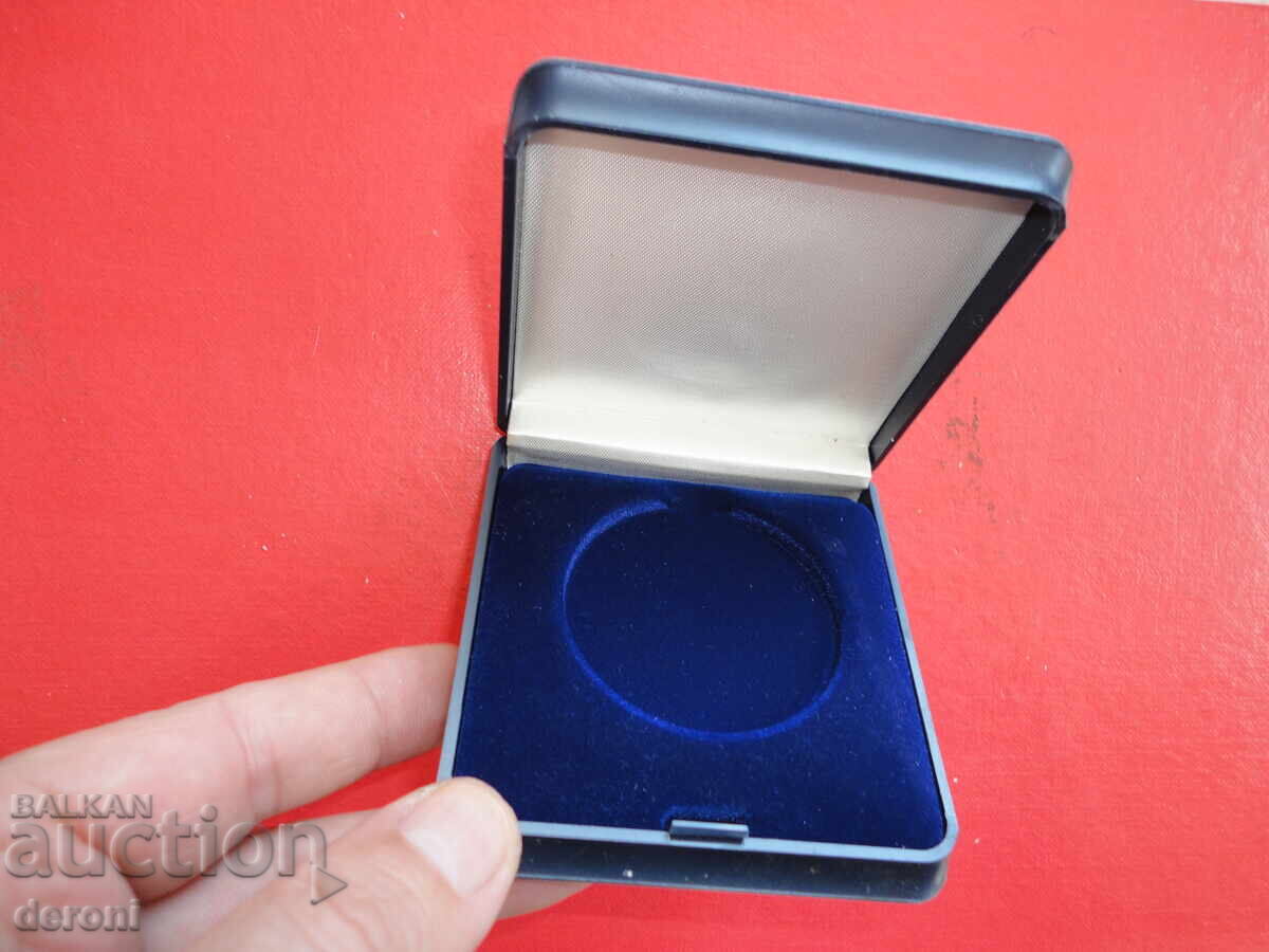 Coin Box 2 - 5 Coin Box 2 - 5