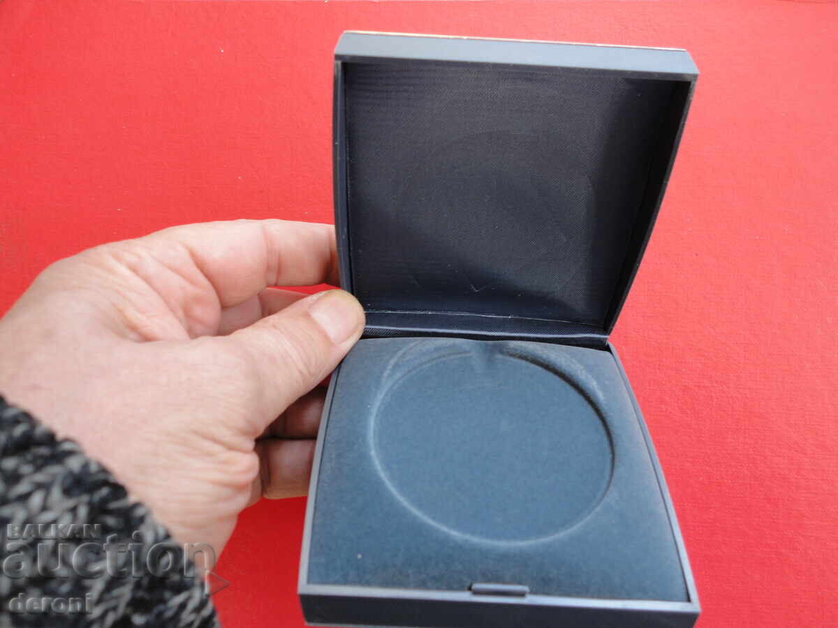 Coin Box 3 - 5 Coin Box 3 - 5