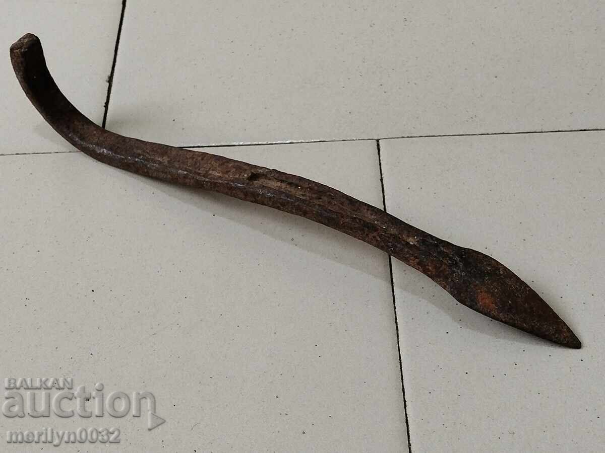 Παλιό σφυρήλατο σίδηρο πρωτόγονο με τιμή € 29.92 | 58.52 BGN