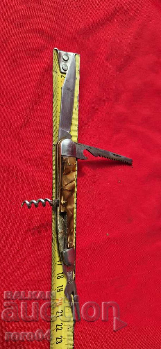 POCKET KNIFE - VELIKO TARNOVO - SICKLE AND HAMMER - 6 POCKET KNIFE - VELIKO TARNOVO - SICKLE AND HAMMER - 6