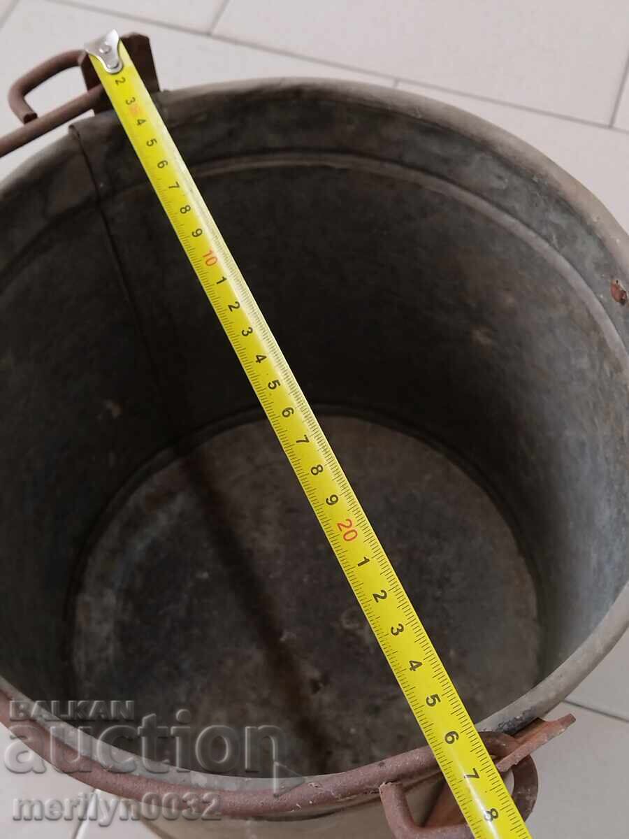 Delivery of Galvanized bucket, well bucket, metal container Delivery of Galvanized bucket, well bucket, metal container