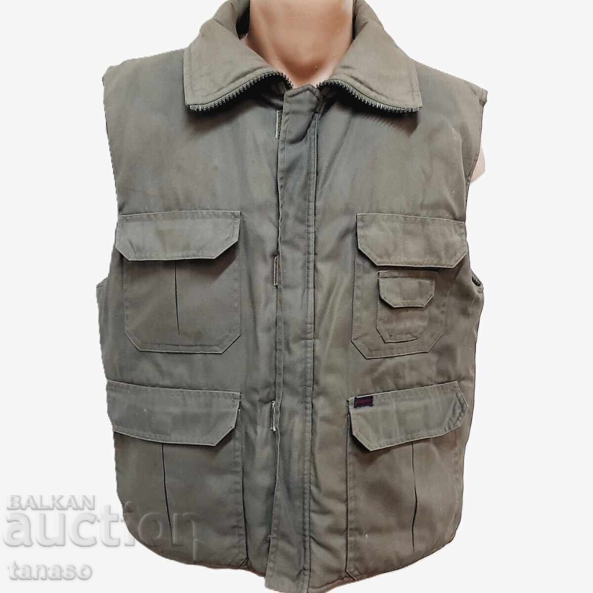Vestă matlasată, verde, militară (18.2)