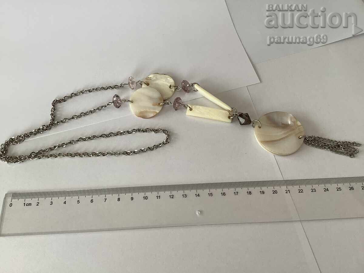 Colier - pură bijuterii sidef Etnografie Colier - pură bijuterii sidef Etnografie