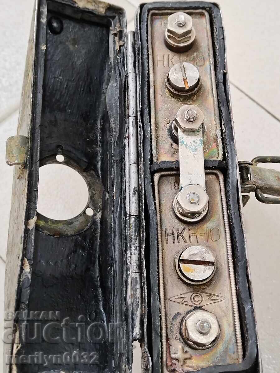 Army metal box with accumulator chest WW2 - 6 Army metal box with accumulator chest WW2 - 6