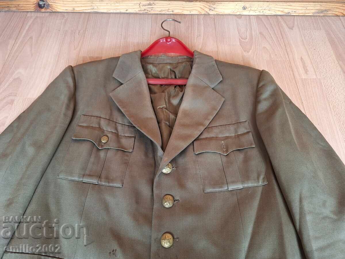 Jachetă Militară 3 cu preț 9.00 BGN | € 4.60