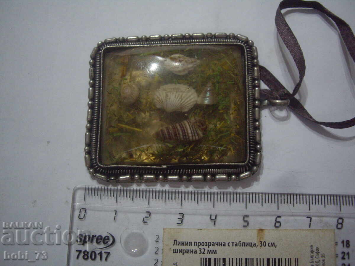 Auction Large, old silver medallion Auction Large, old silver medallion