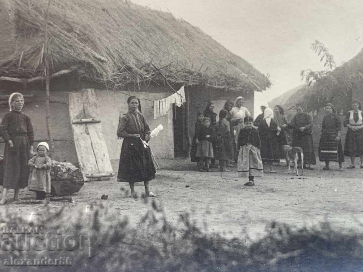 Auction  Beats and Culture of Southeastern Bulgaria in the 1930s