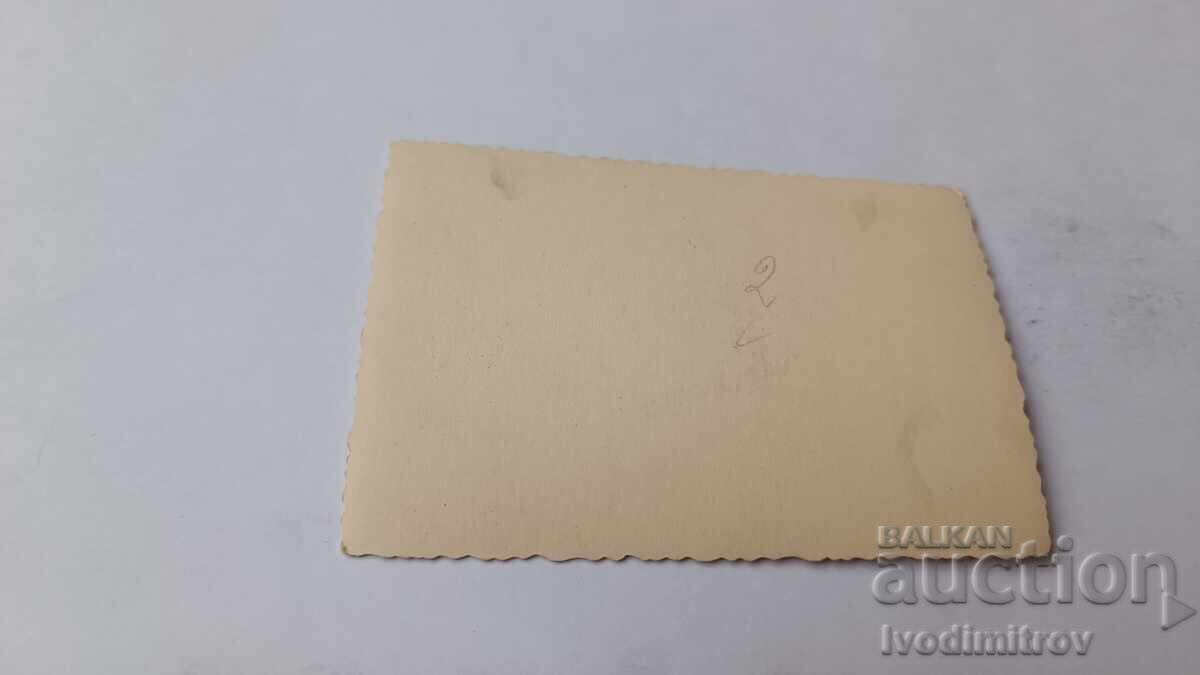 Снимка Мъж и жена в карета с цена 1.85 лв. | € 0.95 Снимка Мъж и жена в карета с цена 1.85 лв. | € 0.95