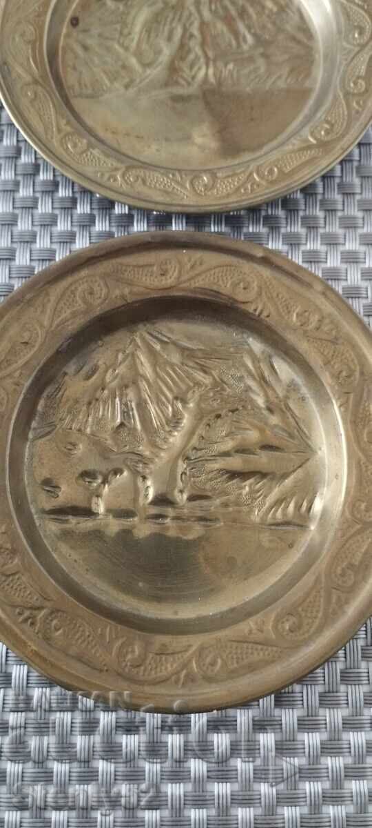 2 buc. suporturi de alamă pentru cești de porțelan cu preț 10.00 BGN | € 5.11